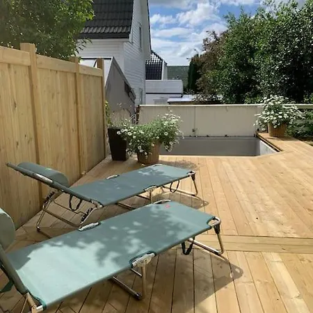 Big 10 Min Walk From Citycenter-swimmingpool Βίλα